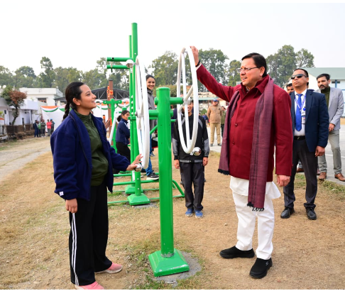 सीएम धामी ने देहरादून में अग्निवीर भर्ती प्रशिक्षण केंद्र का किया निरीक्षण