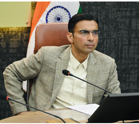 डीएम के निर्देश पर जिले के जनसेवा केंद्रों पर छापेमारी जारी