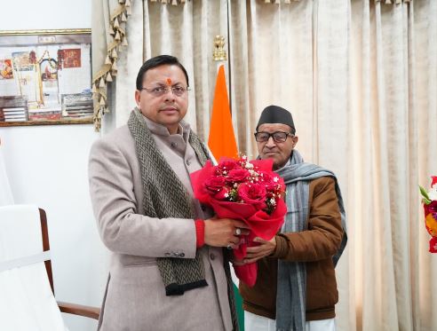 मुख्यमंत्री पुष्कर सिंह धामी से मुख्यमंत्री आवास पर जागेश्वर विधानसभा क्षेत्र से विधायक श्री मोहन सिंह मेहरा  ने भेंट की।