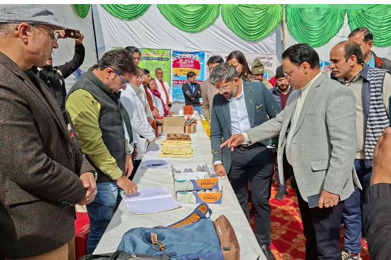 मुख्यमंत्री पुष्कर सिंह धामी के नेतृत्व में घर-घर पहुंच रही सरकार