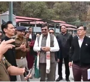 मुख्य सचिव ने किया भवाली-रातिघाट बाईपास, श्री कैंचीधाम मंदिर में निर्माण कार्यों का स्थलीय निरीक्षण