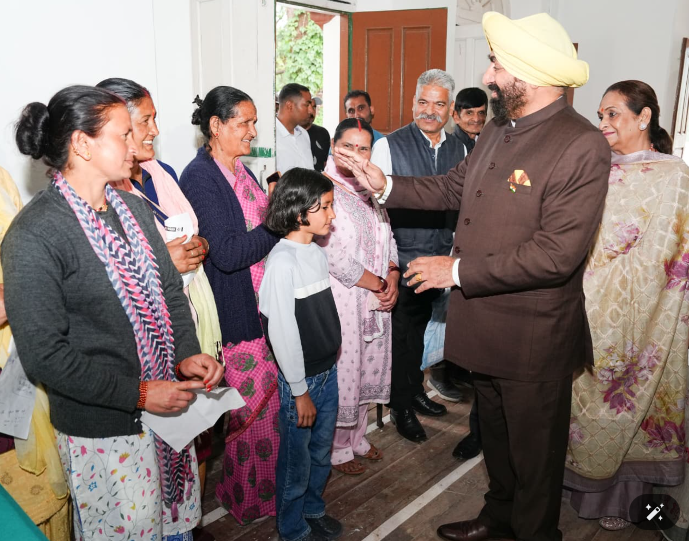 लोक भवन नैनीताल में विशेष स्वास्थ्य शिविर आयोजित