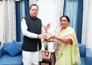 मुख्यमंत्री श्री पुष्कर सिंह धामी की शनिवार को मुख्यमंत्री आवास में उत्तराखण्ड विधानसभा अध्यक्ष श्रीमती ऋतु खंडूड़ी से शिष्टाचार भेंट हुई ।
