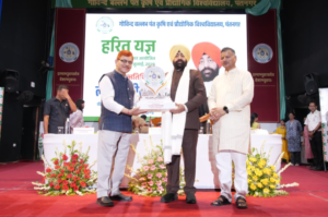 राज्यपाल एवं कुलाधिपति लेफ्टिनेंट जनरल गुरमीत सिंह ने आज गोविन्द लोकपर्व हरेला के अवसर पर ‘हरित यज्ञ’ अभियान के शुभारंभ कार्यक्रम में प्रतिभाग किया।