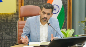 सफाई व्यवस्था, जलभराव, डेंगू नियंत्रण और आपदा प्रबंधन के लिए सभी विभागों को प्रभावी कार्ययोजना के साथ कार्य करने के निर्देश