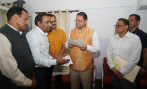 मुख्यमंत्री से विभिन्न कर्मचारी संगठनों के प्रतिनिधिमंडलों ने की भेंट