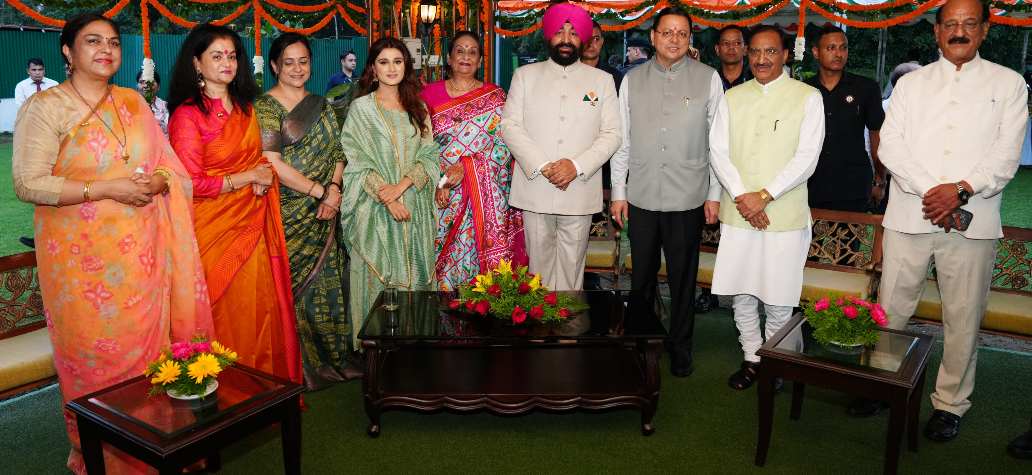 स्वतंत्रता दिवस के अवसर पर लोक भवन में स्वल्पाहार कार्यक्रम आयोजित हुआ। इस कार्यक्रम में राज्यपाल लेफ्टिनेंट जनरल गुरमीत सिंह (से नि) एवं मुख्यमंत्री पुष्कर सिंह धामी सहित अनेक गणमान्य लोगों ने प्रतिभाग किया।