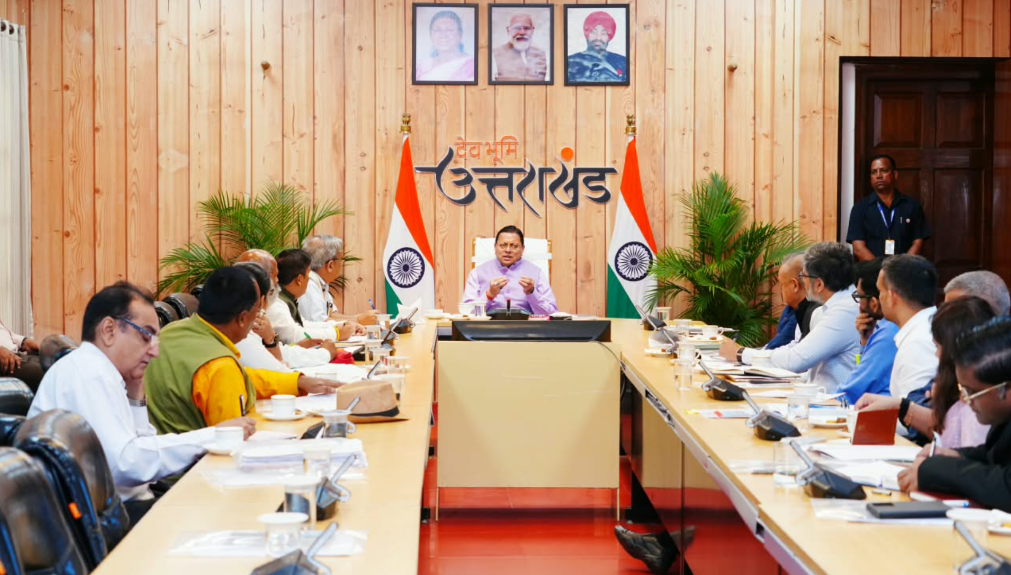 मुख्यमंत्री ने ग्राम्य विकास एवं पलायन निवारण आयोग की बैठक में दिए निर्देश