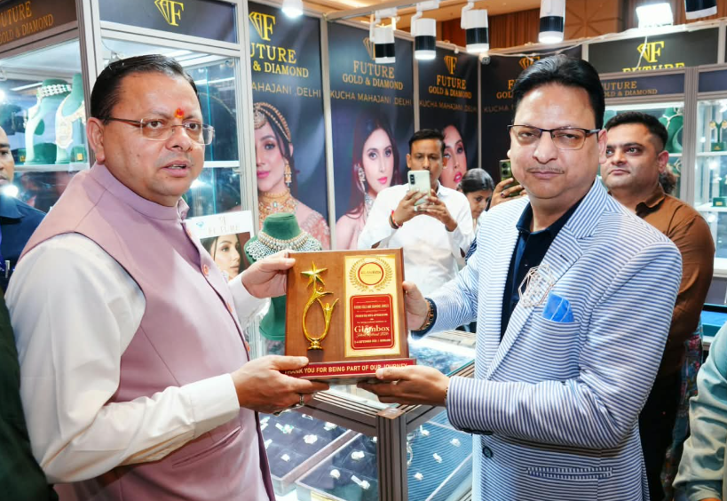 मुख्यमंत्री धामी ने देहरादून में सर्राफ मंडल की भव्य एग्जीबिशन का किया अवलोकन