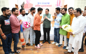 मुख्यमंत्री श्री पुष्कर सिंह धामी के जन्मदिवस पर मुख्यसेवक सदन में उमड़ा जनसैलाब, प्रदेशभर से पहुंचे लोगों ने दी जन्मदिन की बधाई