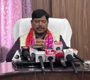 दिव्यांगजनों और समाज के कमजोर वर्गों के कल्याण एवं सशक्तिकरण के लिए सरकार प्रतिबद्ध : केंद्रीय राज्य मंत्री रामदास अठावले