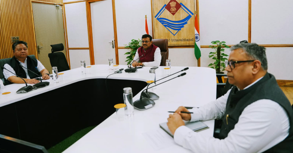 जनपदों के लंबित प्रकरणों के निस्तारण में तेजी लाएं विभागः मुख्य सचिव