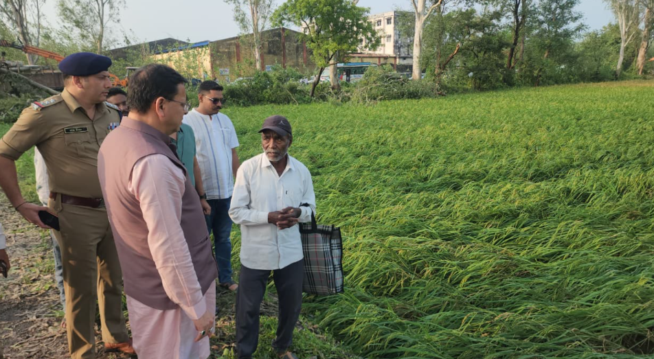 हल्द्वानी से देहरादून लौटते समय मिली भीषण ओलावृष्टि की सूचना, खराब मौसम के बावजूद मुख्यमंत्री ने हेलीकॉप्टर का रुख बाजपुर की ओर कराया